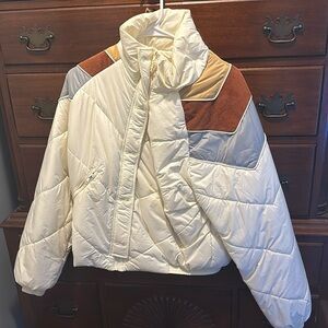 vintage looking jacket - perfect for ski trip